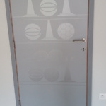 lettrage sur porte